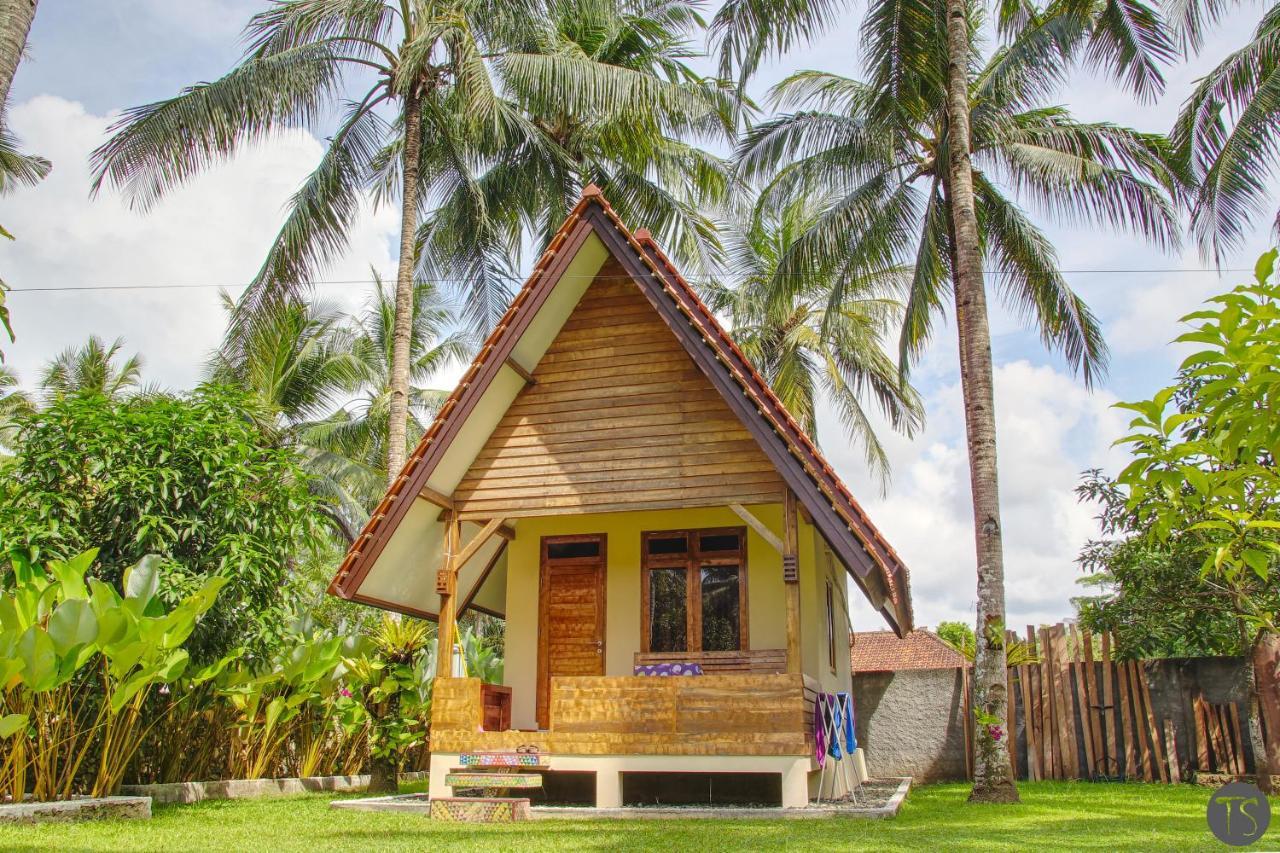 Sadati Home Stay Batukaras Extérieur photo
