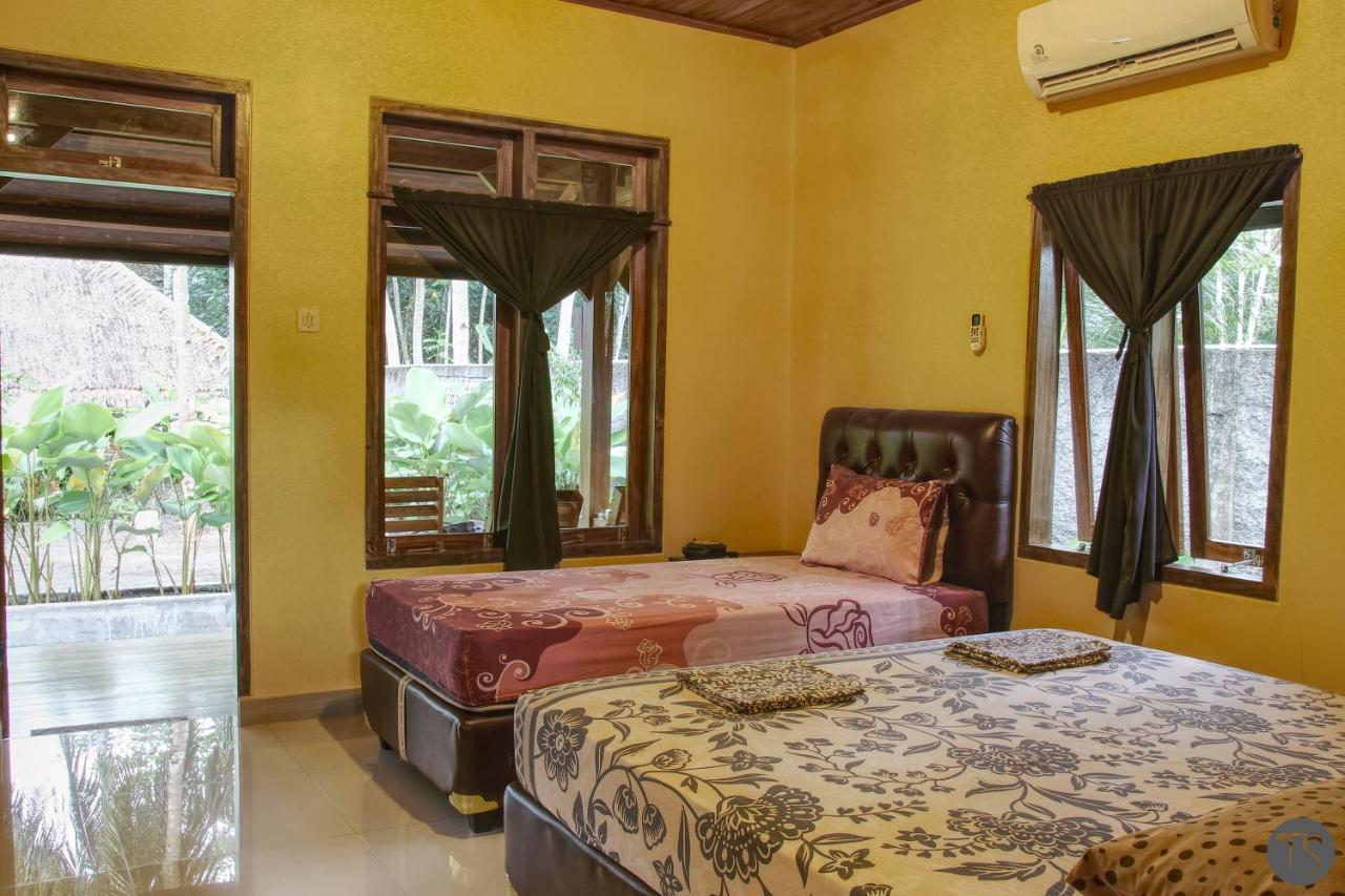 Sadati Home Stay Batukaras Extérieur photo