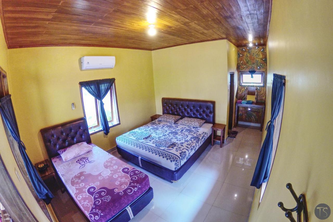 Sadati Home Stay Batukaras Extérieur photo