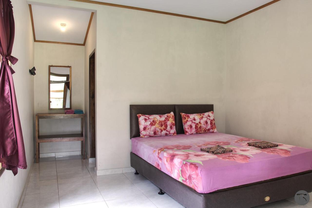 Sadati Home Stay Batukaras Extérieur photo