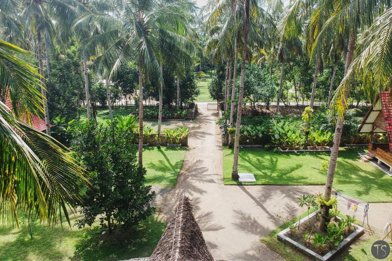 Sadati Home Stay Batukaras Extérieur photo
